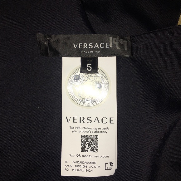 Versace - Picture 12 of 14